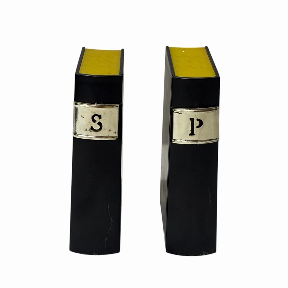 Vintage Plastic Black Books Salt & Pepper Shakers Kitchy 2.75" In Tall‎